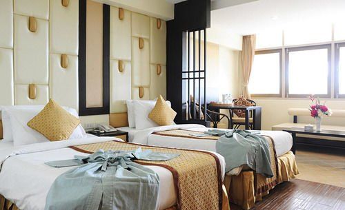Bangsaen Villa Hotel (SHA Extra Plus)