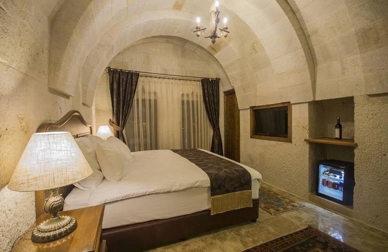 Artemis Cave Suites & Spa- Adults Only