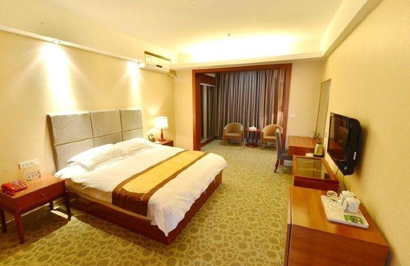 Longshan Hotel
