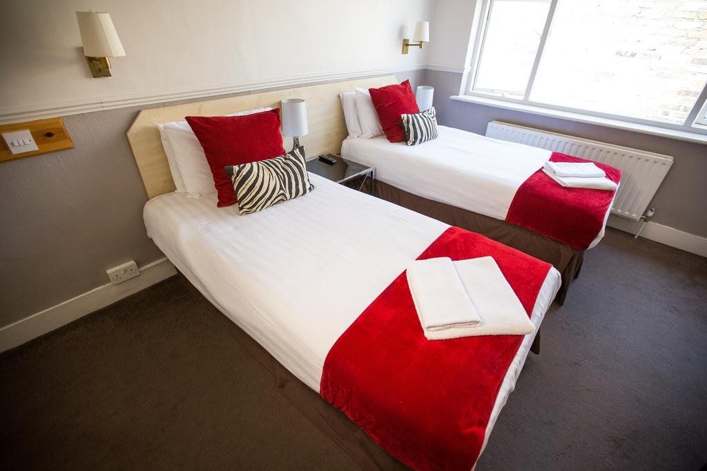 Holtwhites Hotel