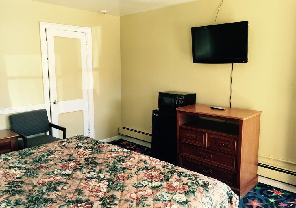 Paradise Inn