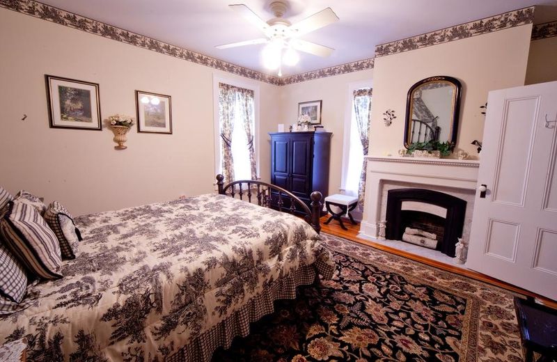 1840 Inn on the Main Bed and Breakfast