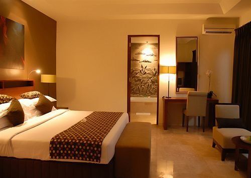Hotel Kumily Gate by Treebo