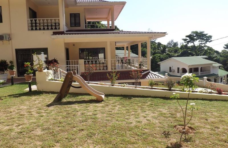 Charlotte Villa