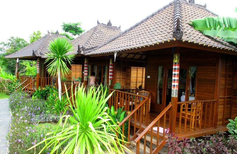 Dimas Huts Lembongan