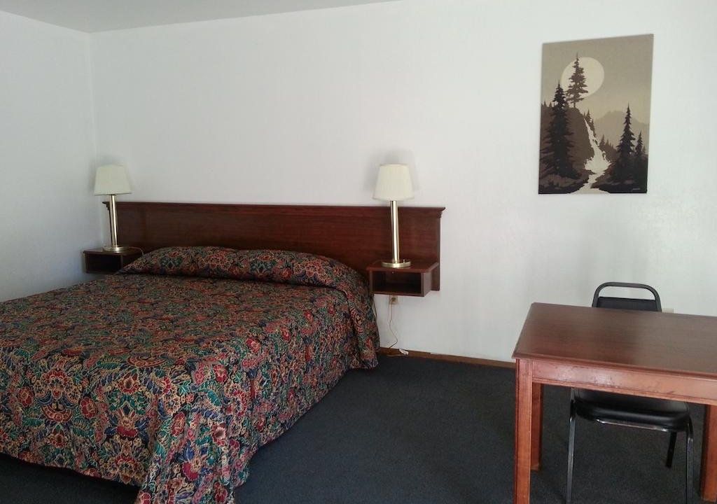 Pine Cone Motel