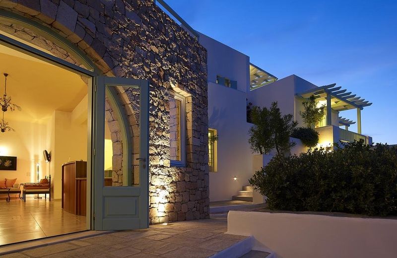Asterias Boutique Hotel