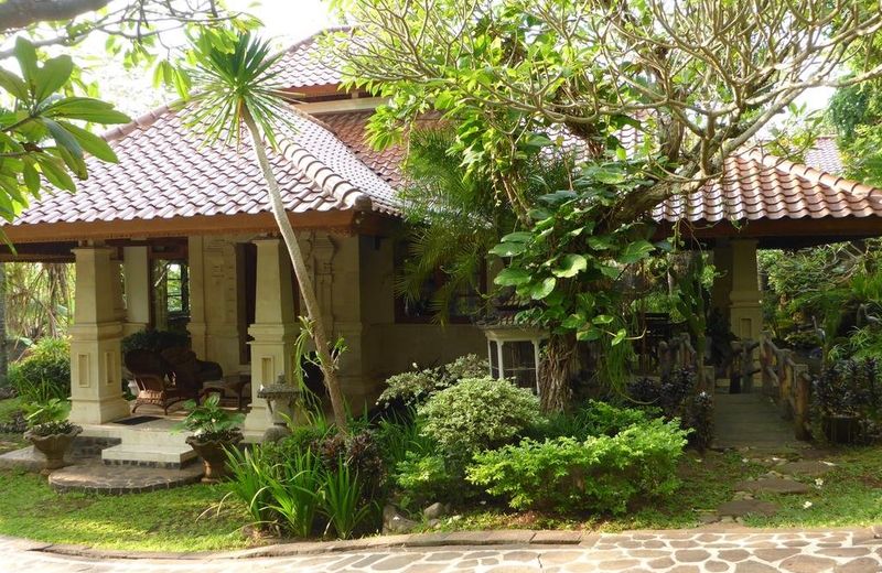 Gunung Paradis Retreat