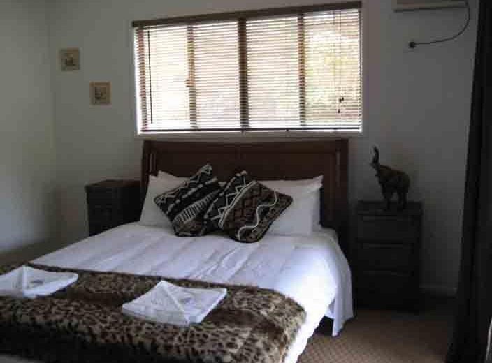 Byfield Creek Lodge B & B