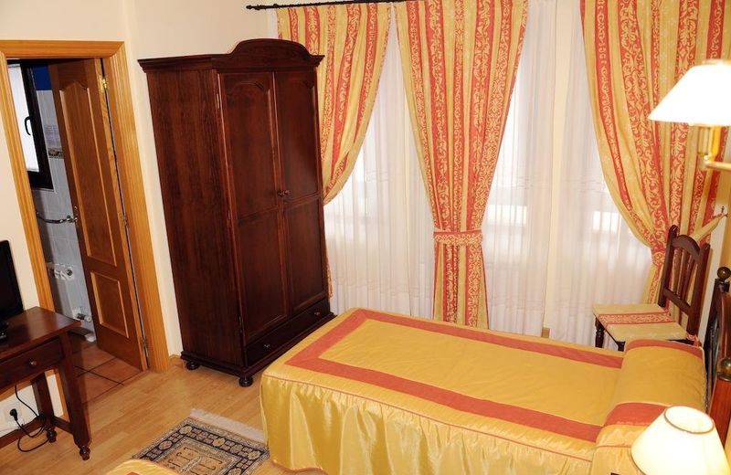 Hostal Infanta Dona Leonor