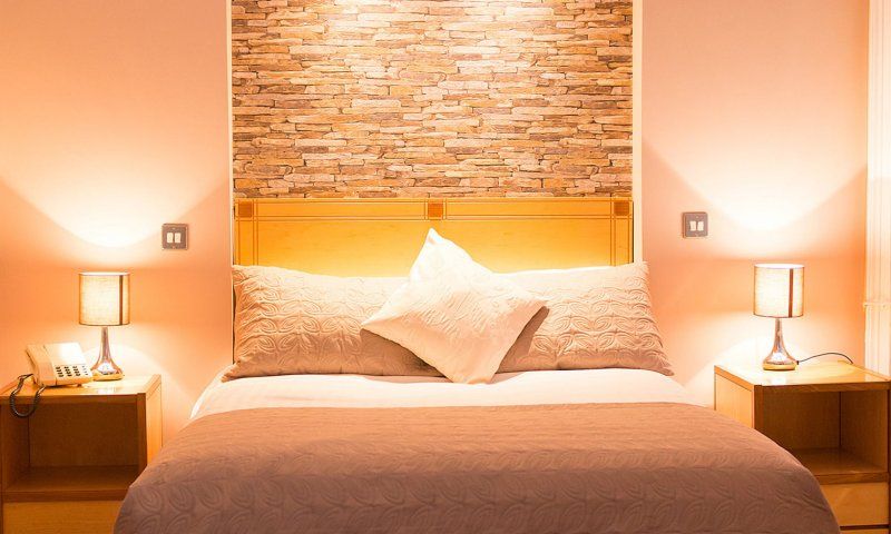 Kilmorey Arms Hotel