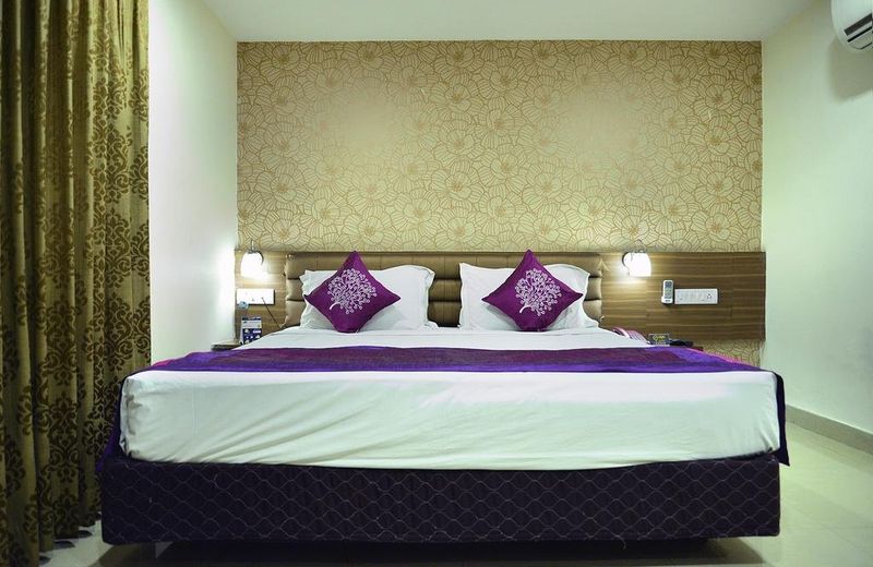 OYO Premium Habsiguda