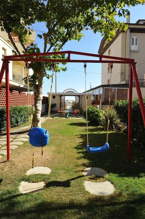 Outdoor Pictures 7
