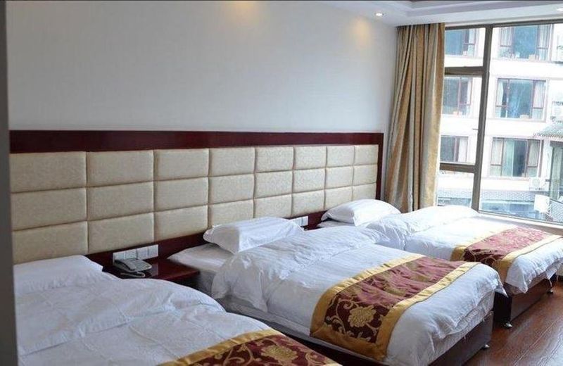 Emeishan Donghui Grand Hotel