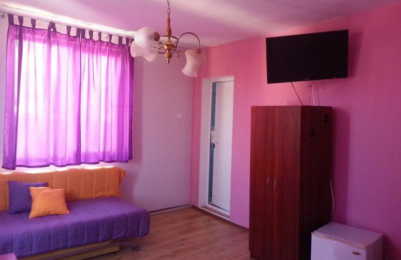 Guest House Bedrock