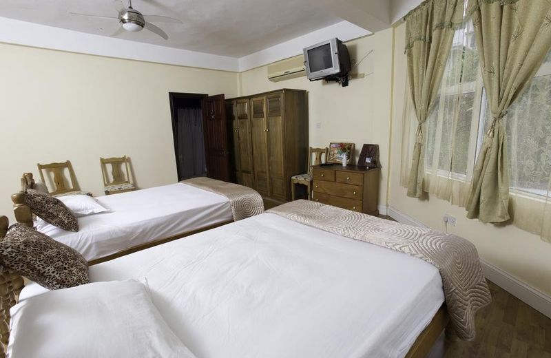 Seaview Lodge