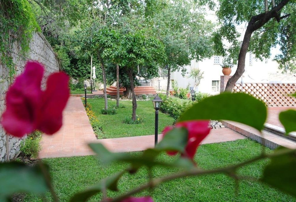Outdoor Pictures 21