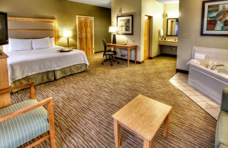 Hampton Inn & Suites Kalamazoo-Oshtemo