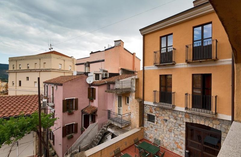 ALBERGO OSTELLO LA NUOVA LUNA