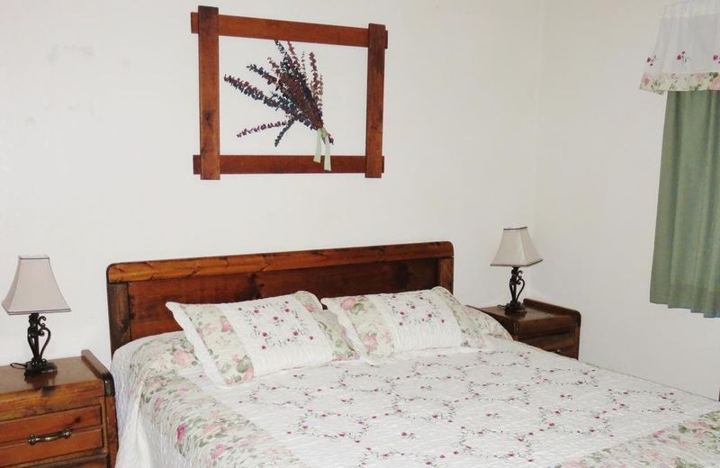 Bonnie Springs Motel and Resort