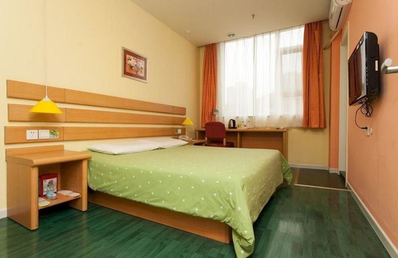 Vatica Beijing Chaoyang West Dawang Rd Jiulongshan Metro Station Hotel