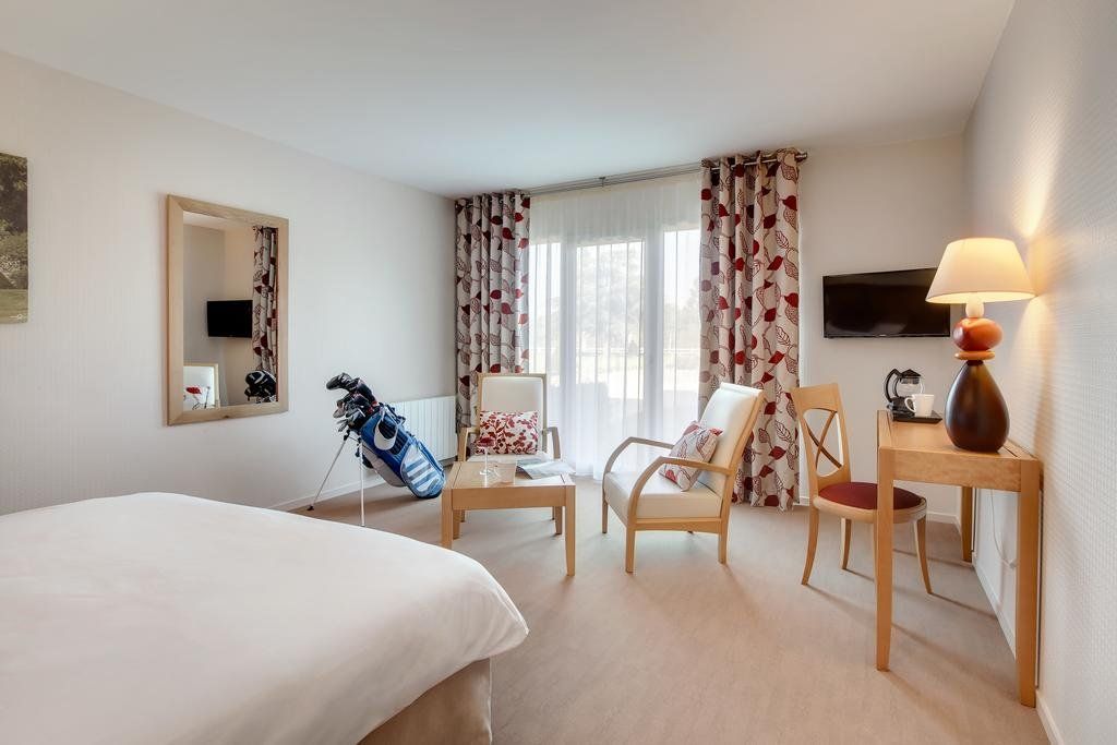 Les Ormes Domaine et Resort