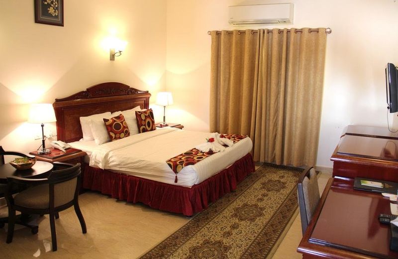 Al Diyar Hotel