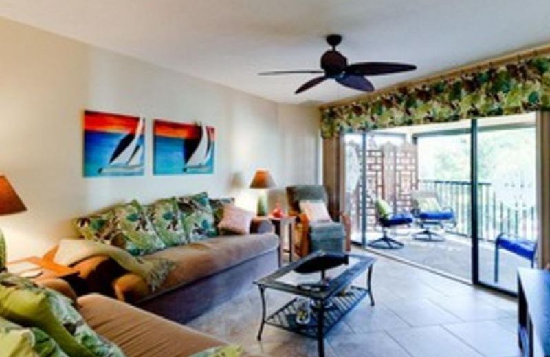 Sun Plaza West 204-5608