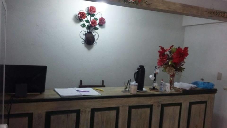 POUSADA CORTINA DE FOLHAS