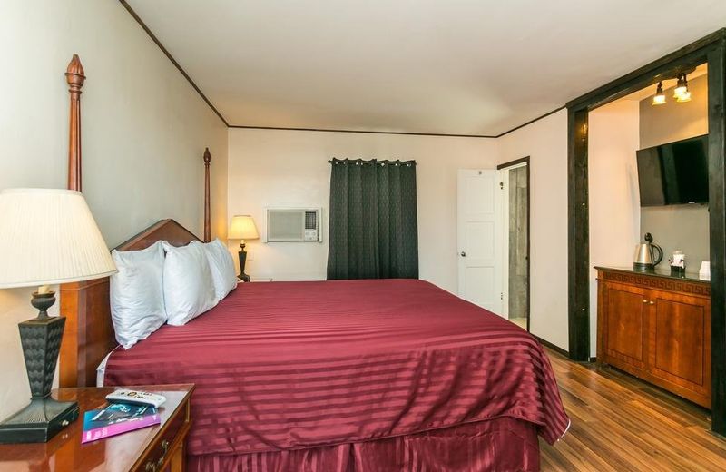 Apache Lodge