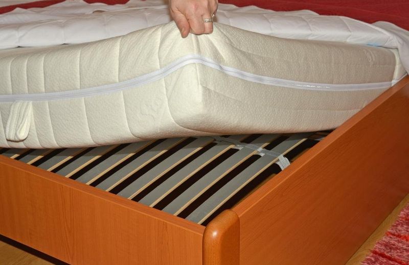 ROOMS VUK