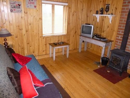 Belan Lodge - Courtyard Accommodation,"The John Hariffs"
