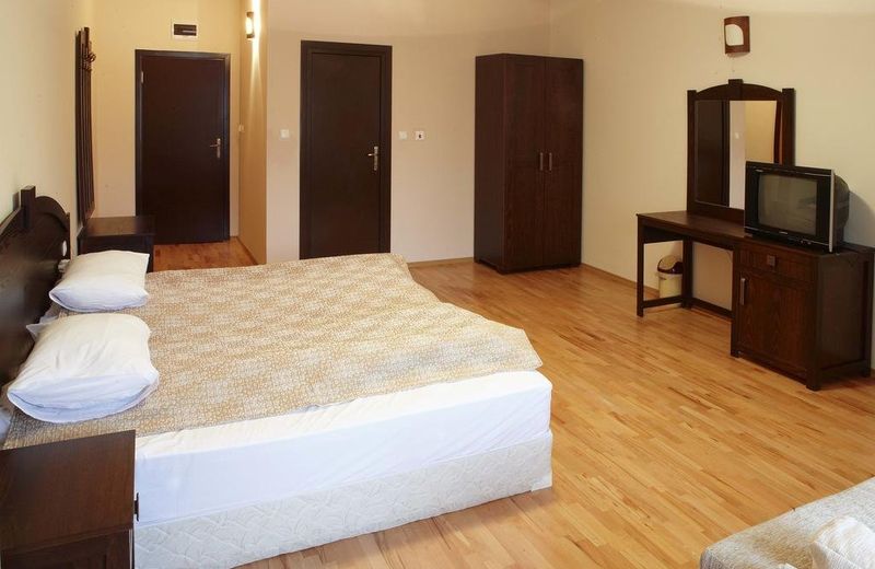 Eco Complex Smilyan