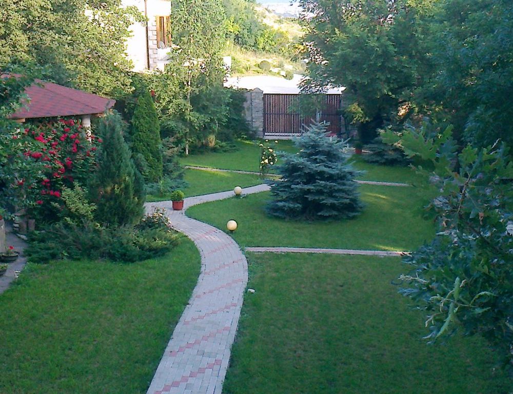 Outdoor Pictures 19
