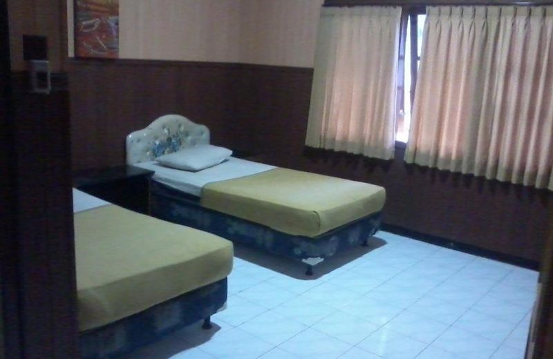 Sentral Hotel & Cafe