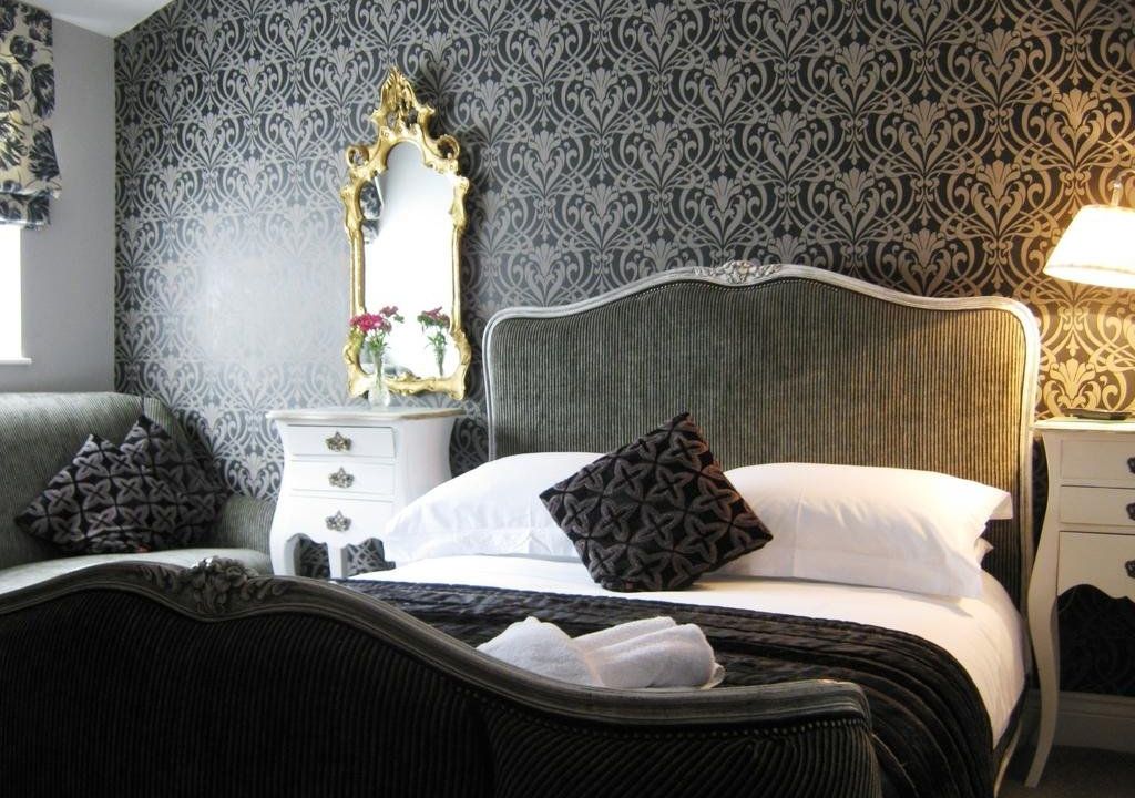 Holly Tree B&B