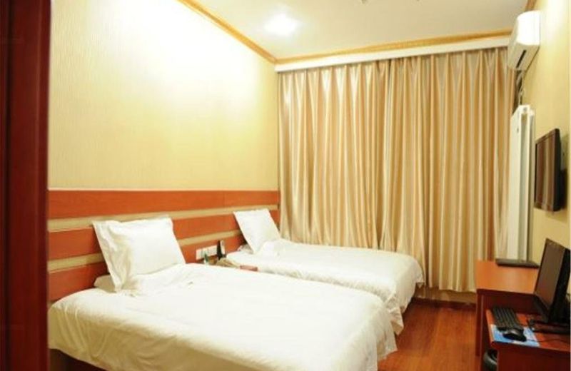 Linyi Junan Jinsheng Hotel