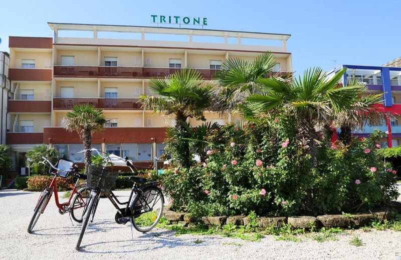 Hotel Tritone