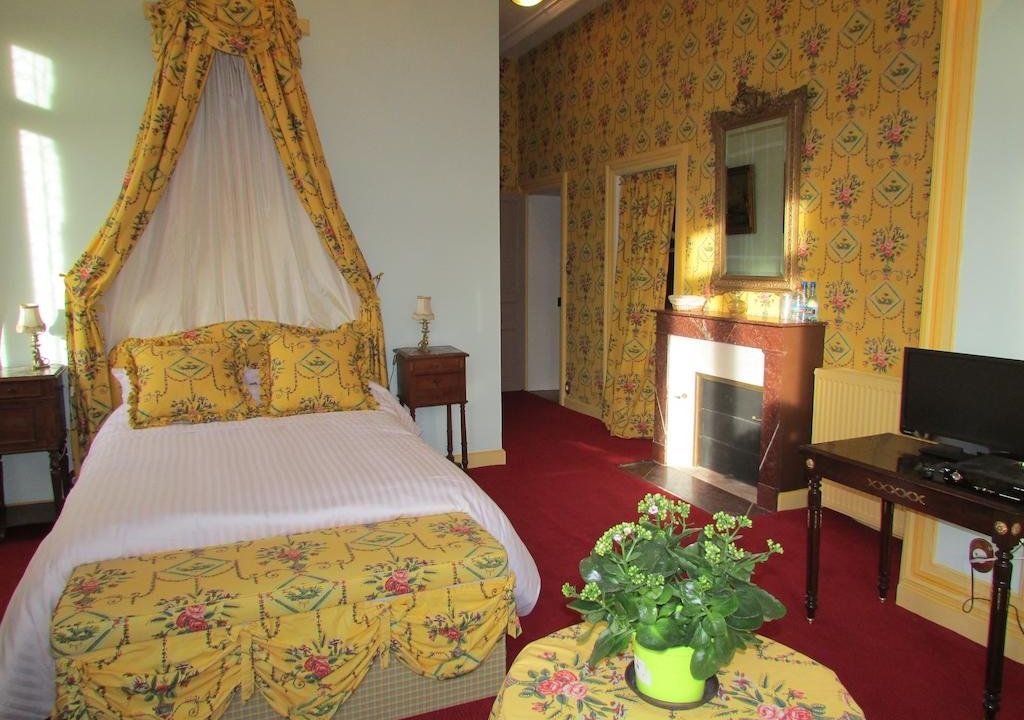 Chateau Lezat - Chambres d'Hotes et Table d'Hotes
