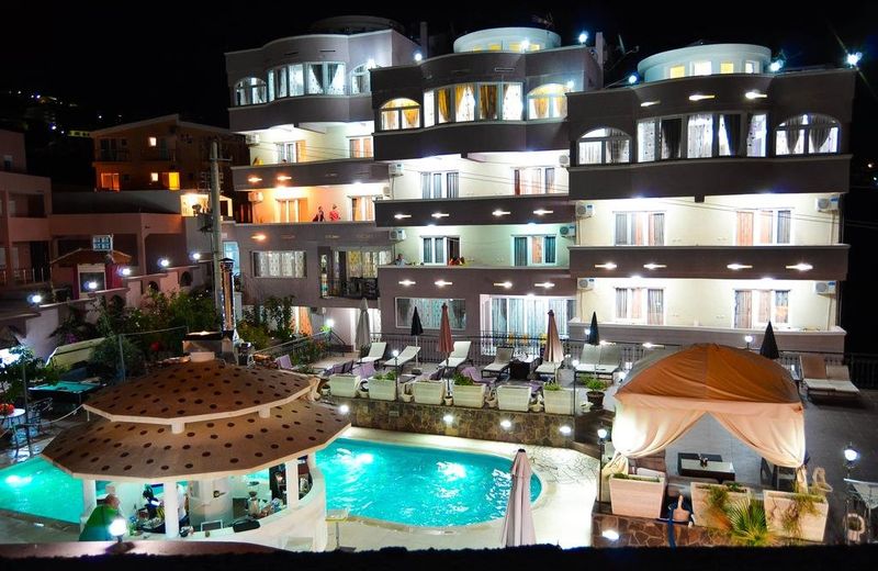 Accommodation Royal Azur