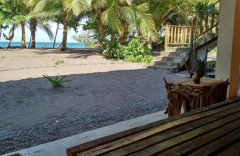 Tortuguero Adventures Beach House