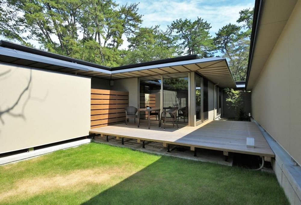 Outdoor Pictures 24