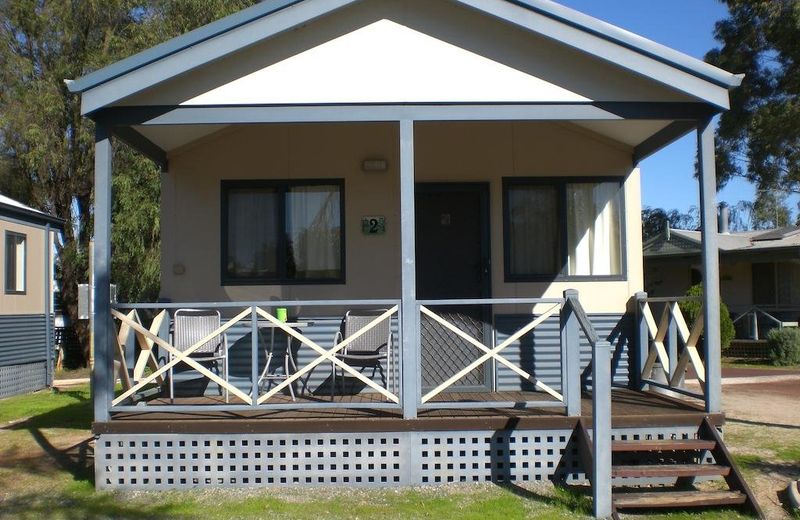 Pinjarra Caravan Park and Cabins