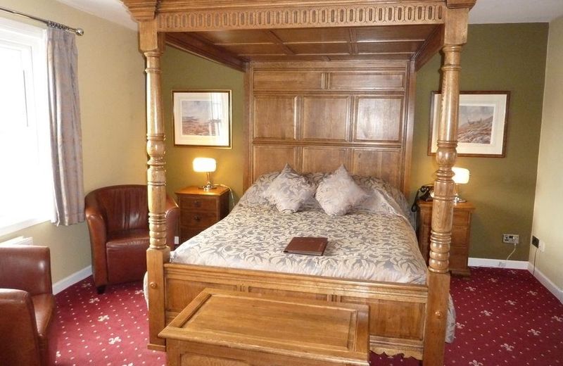 The Cluanie Inn