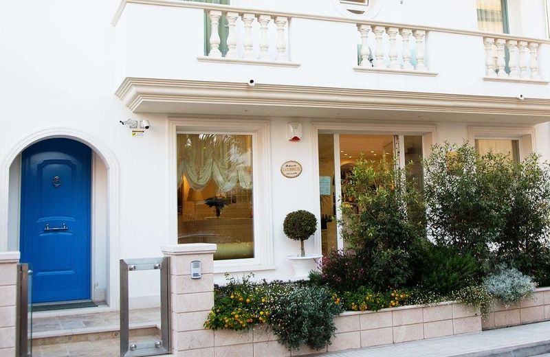 Falli Exclusive Rooms and Breakfast