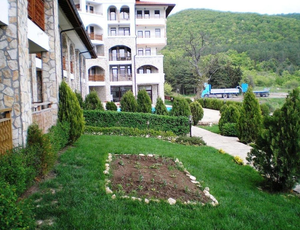 Outdoor Pictures 19