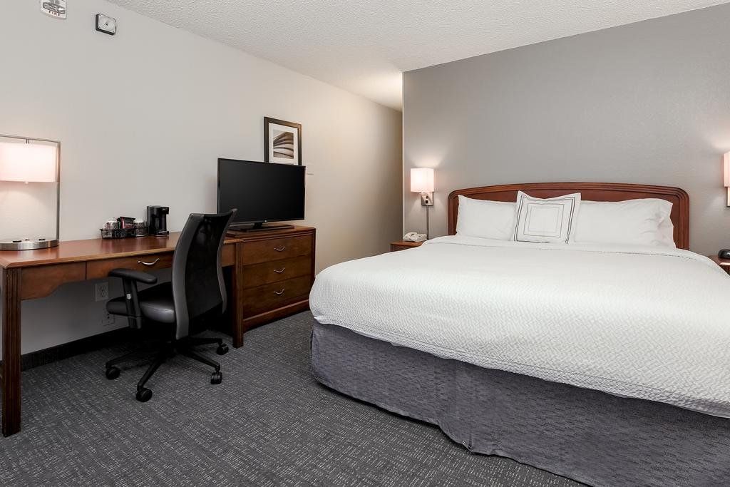 Radisson Hotel Houston Intercontinental Airport North