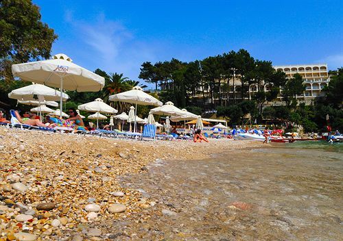 Akrotiri Beach Resort Hotel