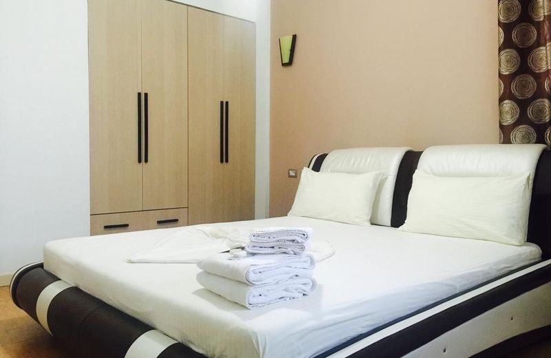 Godija Hotel & Suites