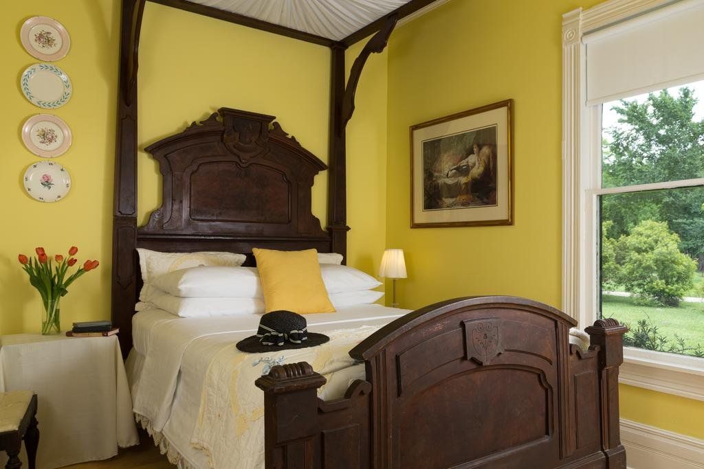 Maison D'Memoire Bed & Breakfast Cottages